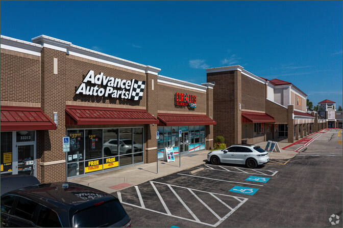 Solon OH: Solon Square - Retail Space For Lease - MId America Management